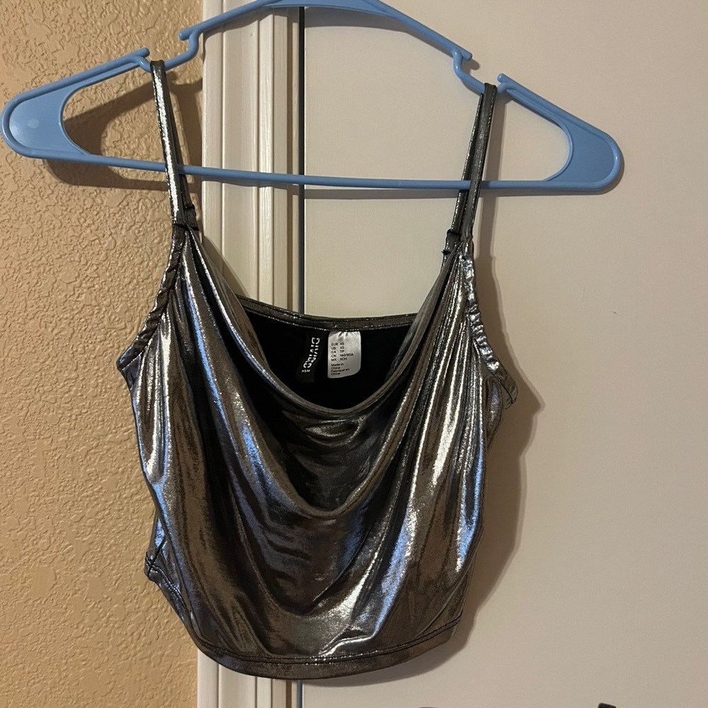 Mixed styles of women’s shirts